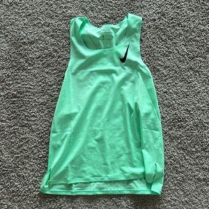 Men’s new Nike aeroswift tank top
